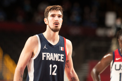 Nando De Colo vers la retraite?