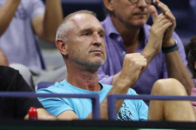 Bertrand Perret nouvel entraineur de l'équipe de France de Billie Jean King Cup