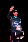 Romain Bardet remporte la première étape de la Vuelta avec son équipe