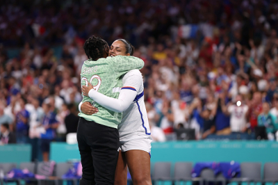 Les Bleues domptent le Danemark et s'offrent une place en demi-finale