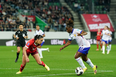 Victoire en Islande et parcours sans faute pour les bleues