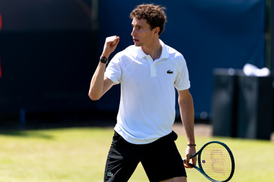 Ugo Humbert solide face à Lorenzo Sonego