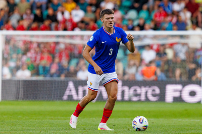 Les bleuets se qualifient dans la souffrance