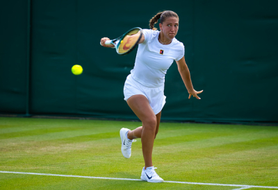 Diane Parry renverse Petra Martic