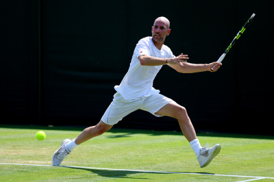 Adrian Mannarino remporte le duel tricolore face à Valentin Royer