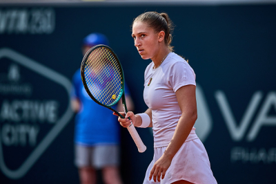 Diane Parry rejoint le troisième tour