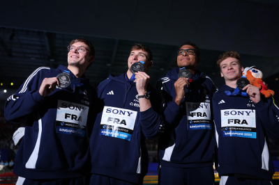 Le relais tricolore en argent sur le 4x100 m 4 nages