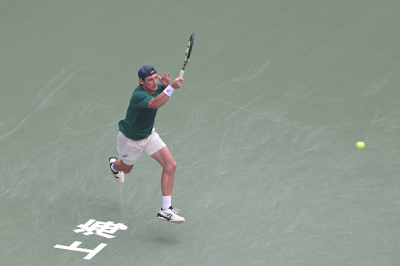 Valentin Royer battu par Alexander Zverev