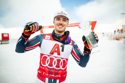 Paco Rassat au sommet à Adelboden