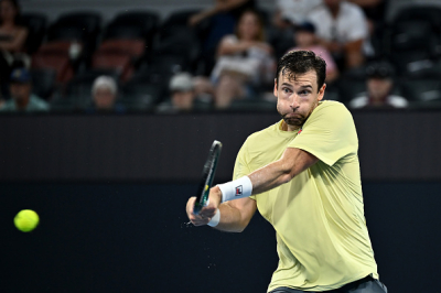 Quentin Halys qualifié, Arthur Rinderknech éliminé