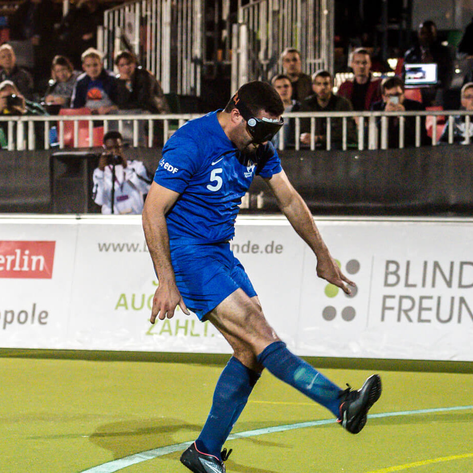 Hakim Arezki, footballeur de l'équipe de France